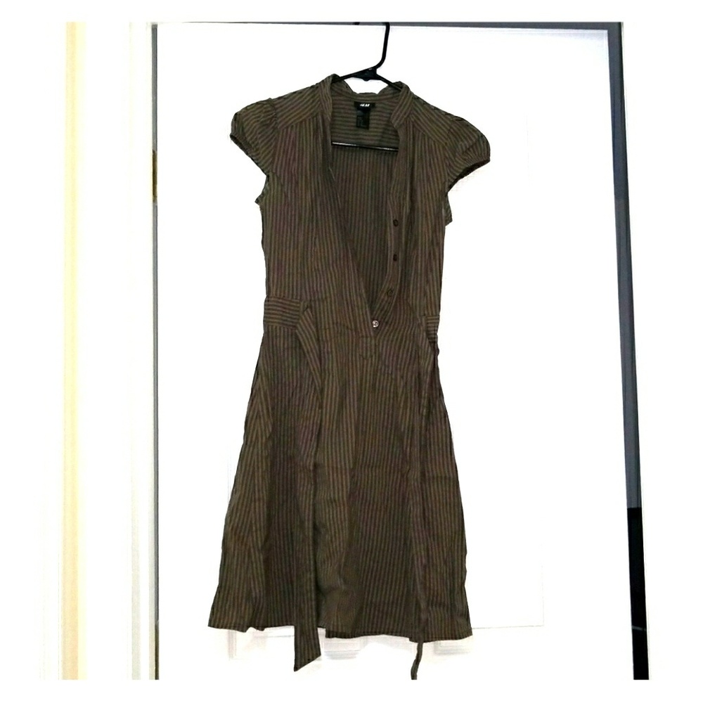 Fitted casual dress.