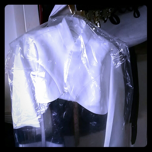 3/4 Sleeve Jacket - Picture 1 of 4