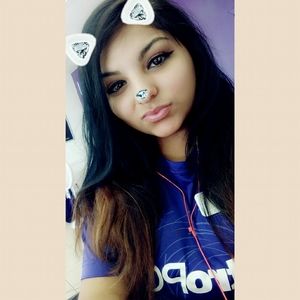 Meet your Posher, Thalia