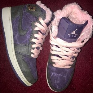 SALE 💖 AIR JORDAN 1 - worn once, pink & purple