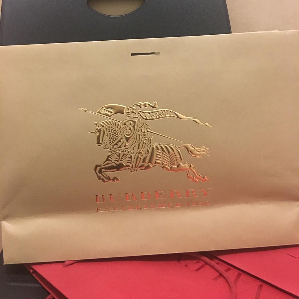 Burberry shopping bag