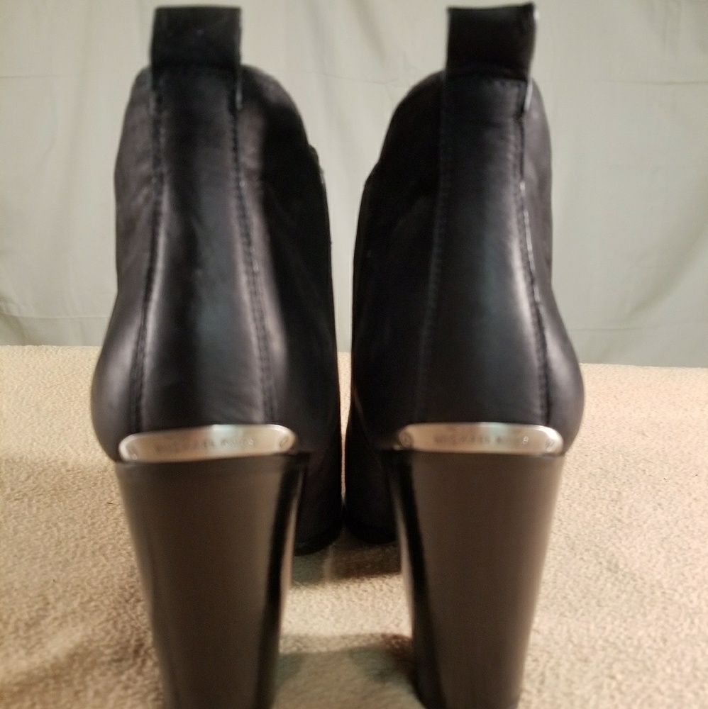 SOLD/Brand New MMK Black Suede/Leather Booties - Picture 2 of 4