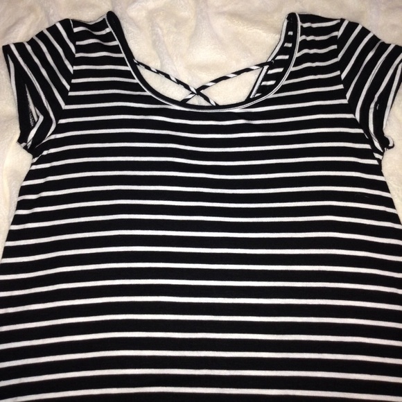 Short black and white striped dress size XS - Picture 3 of 6