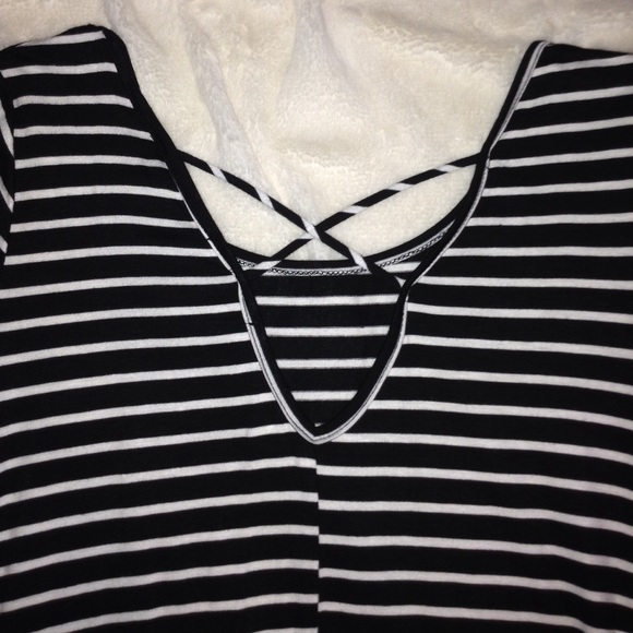 Short black and white striped dress size XS - Picture 5 of 6