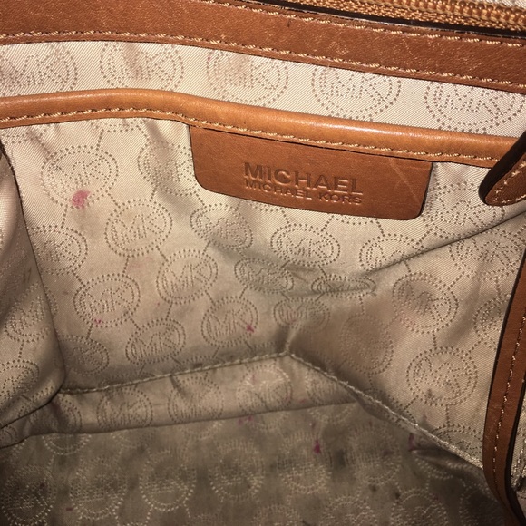 Michael Kors authentic purse - Picture 4 of 5