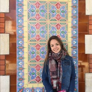 Meet your Posher, Hannah