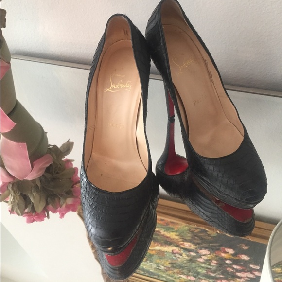 Christian Louboutin black python platform pumps - Picture 1 of 4
