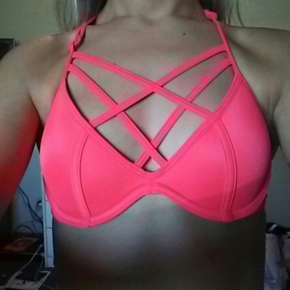 NWOT Cross cross bikini top