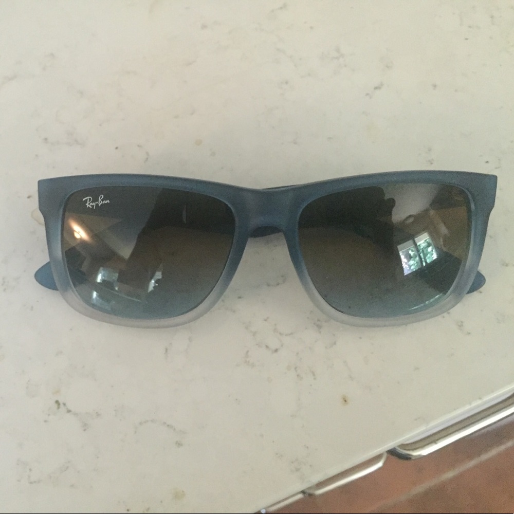 Justin Raybans