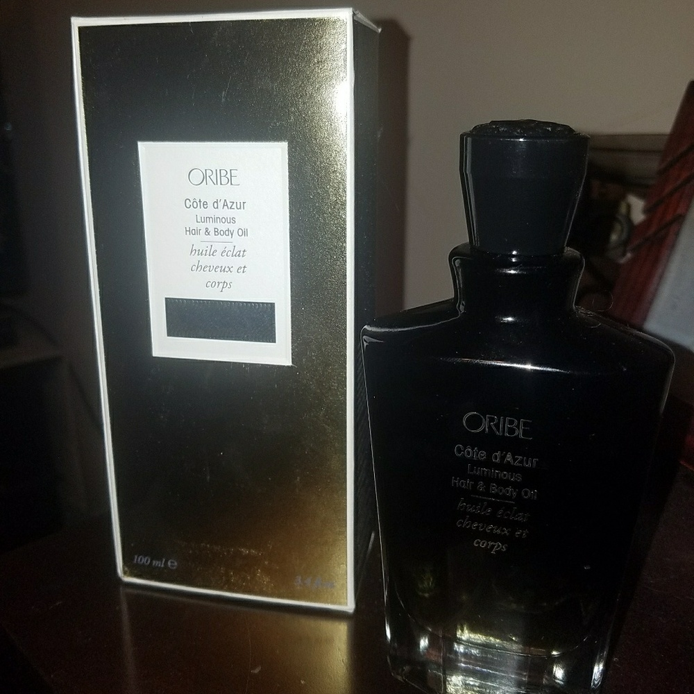 ORIBE luminous hair and body oil.