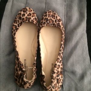 Size 7 mossimo supply co casual shoe