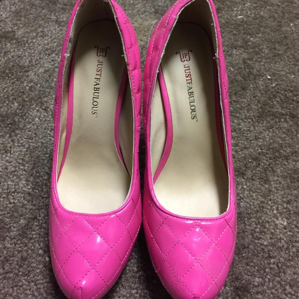 New!! JustFab Glossy Heels in Pink