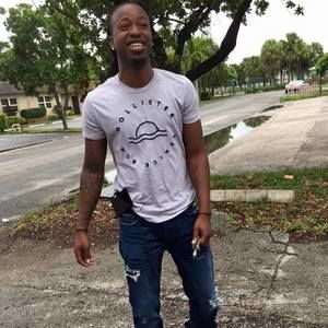 Meet your Posher, Larry