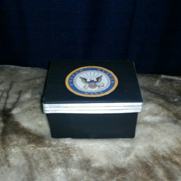 US NAVY - Picture 2 of 3