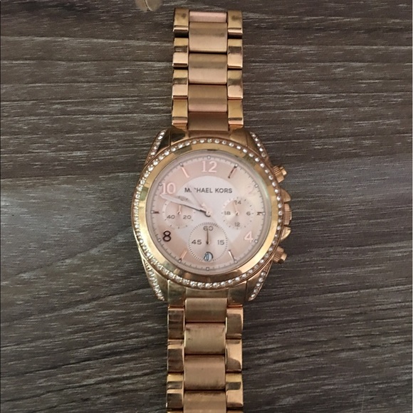 Michael Kors Rose Gold Watch - Picture 1 of 5