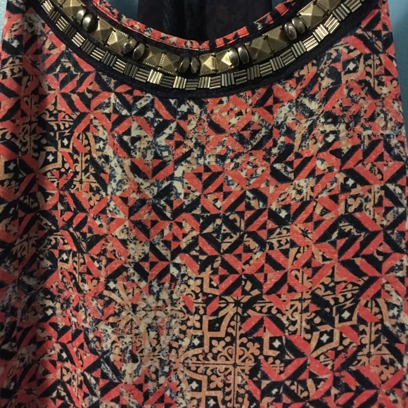 Beautiful Multi-colored Top! - Picture 2 of 6