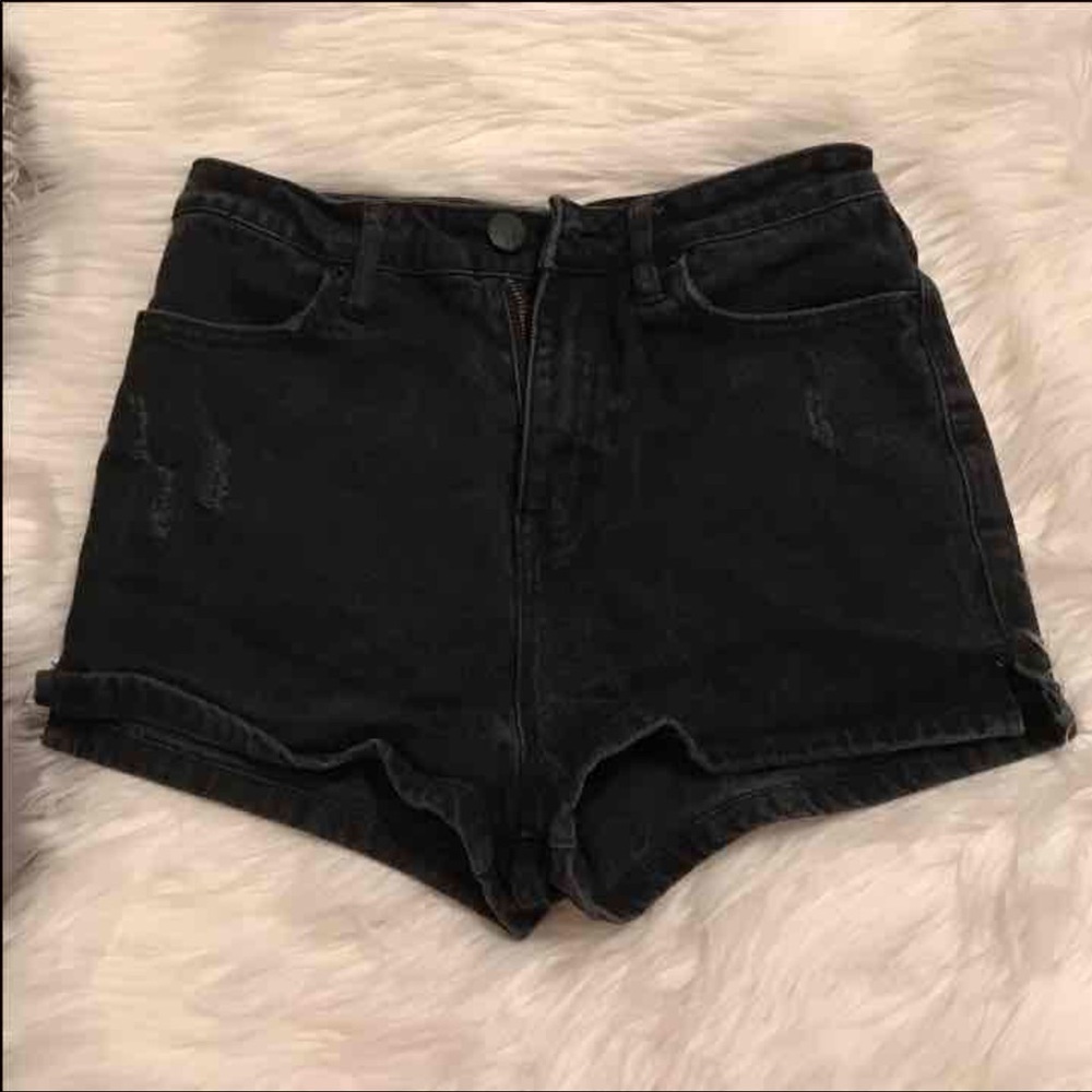 🌑Urban Outfitters 🌑high waist shorts