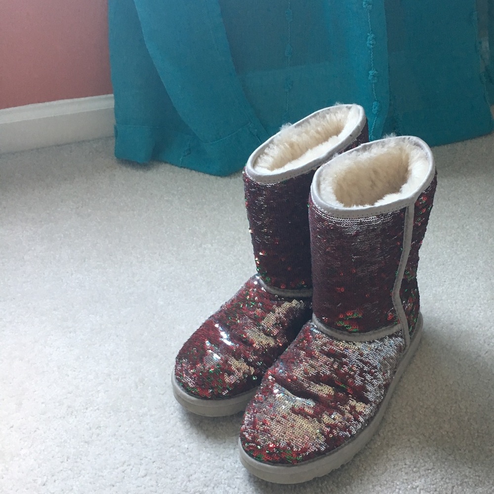 Short UGG boots