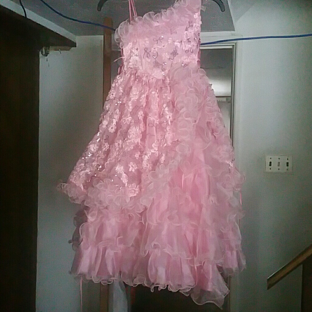 Girls dress