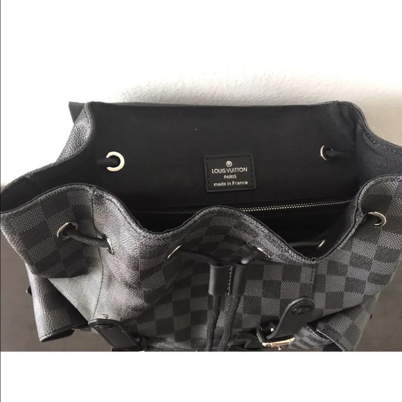 LOUIS VUITTON BACKPACK main image 6