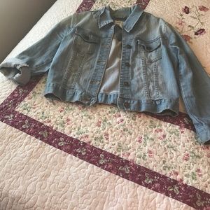 Cropped denim jacket