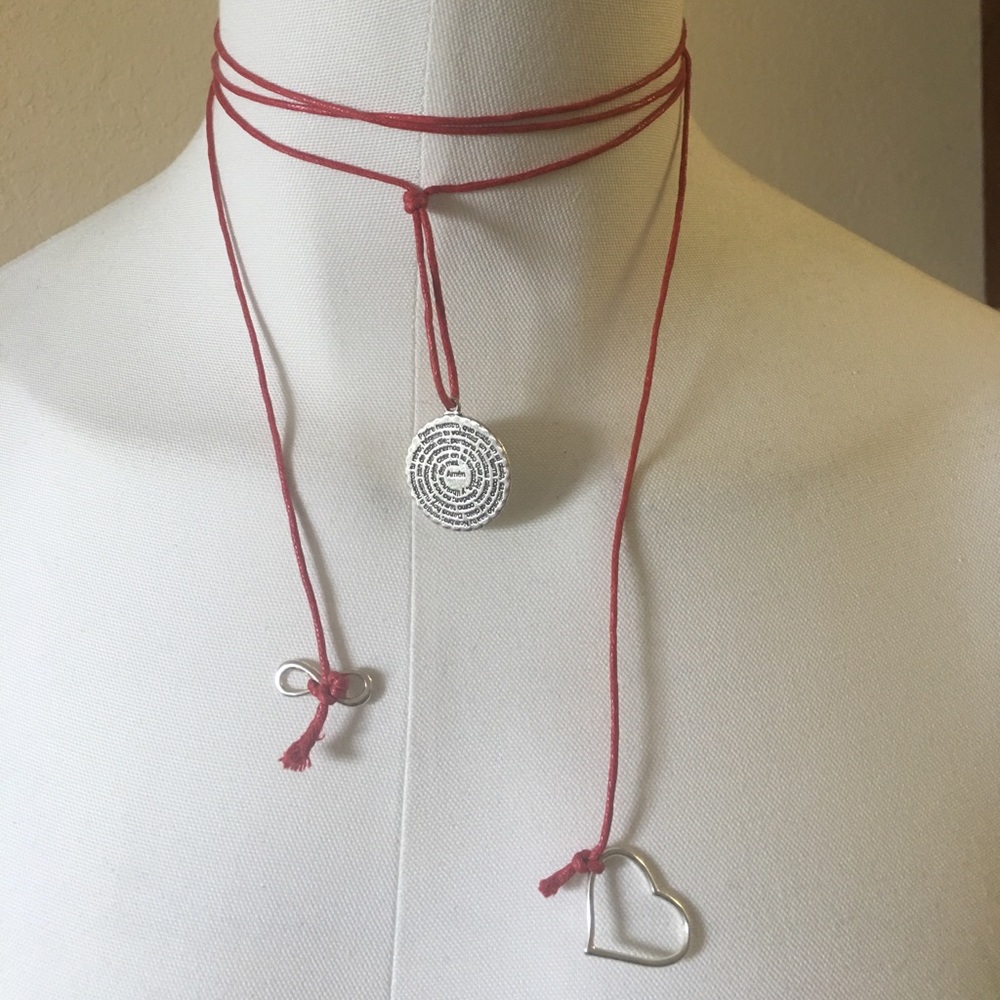 Spanish prayer choker🙏🏻💃