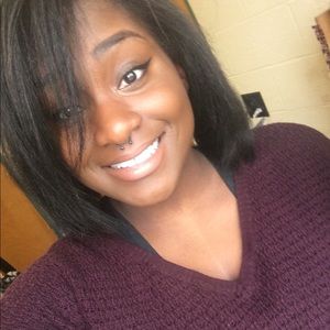 Meet your Posher, Deanna