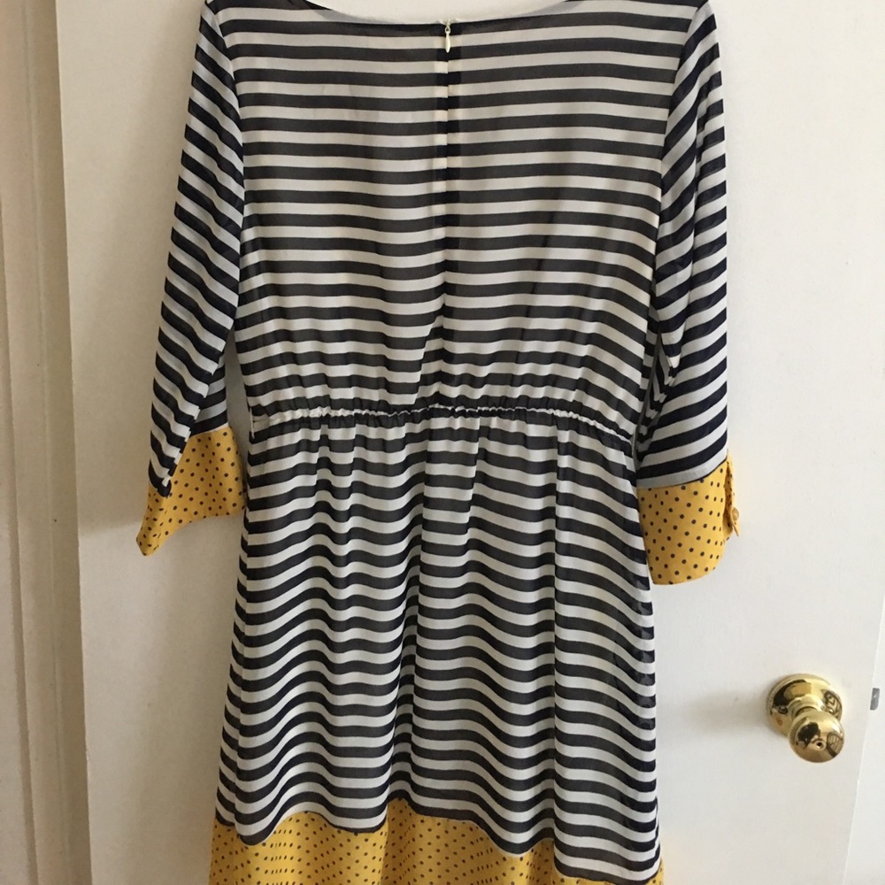 Adorable navy striped dress - Picture 7 of 8