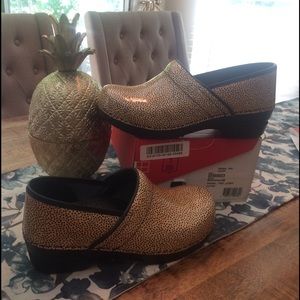 Sanita Danish leather Clogs