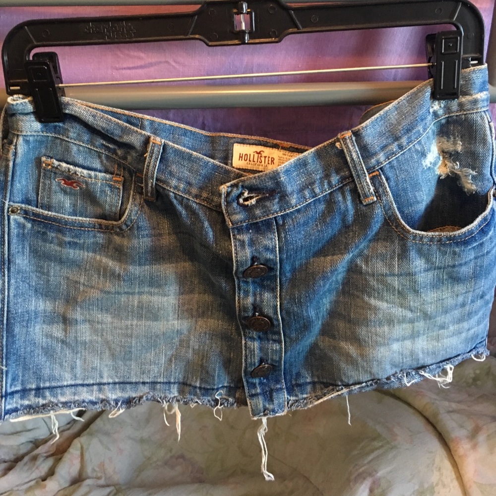 Hollister mini