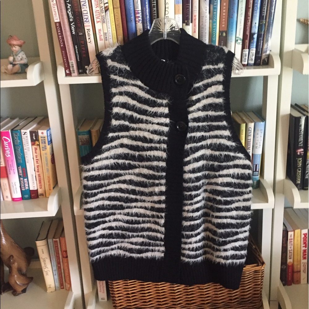 CHICO'S Sweater Vest