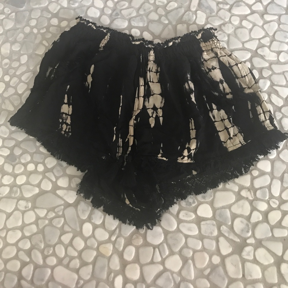 Surf gypsy tie die shorts