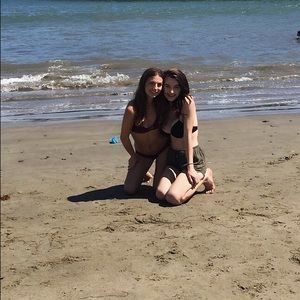 Meet your Posher, Cally