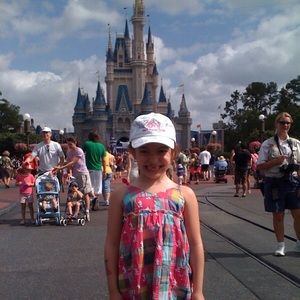 Meet your Posher, Caroline