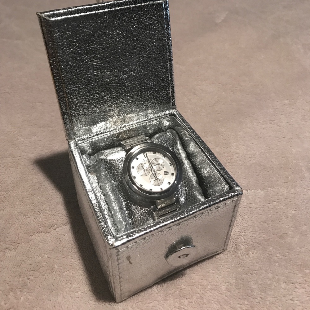 Silver Freelook Watch - Picture 3 of 5