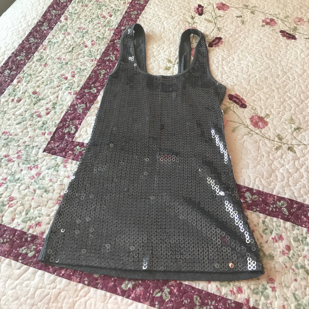Shiny metalic tank top