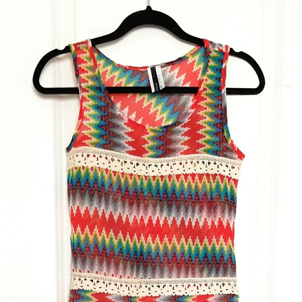 De Colores Women's Colorful Sleeveless Blouse M/S