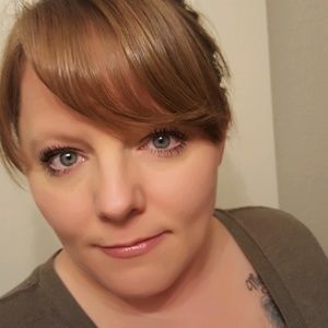 Meet your Posher, Joelene