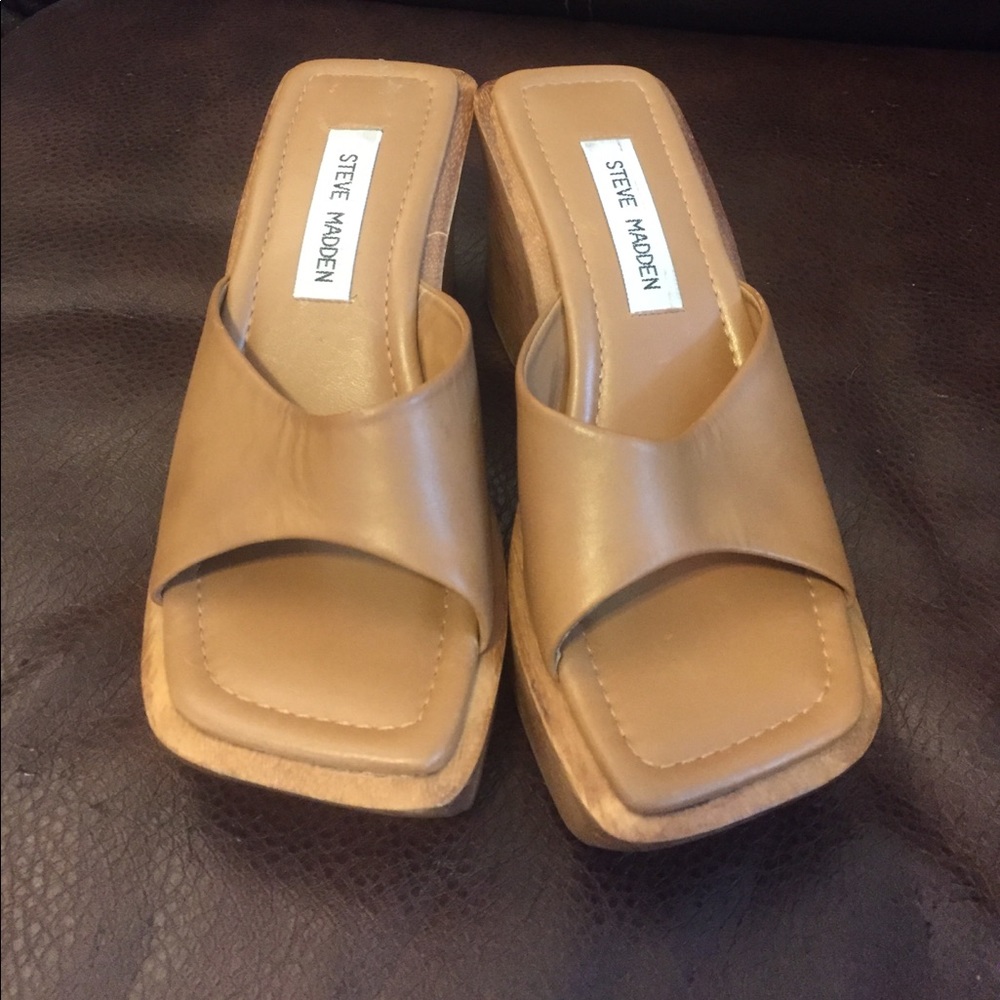 Steve Madden Carlie size 6 sandals in taupe