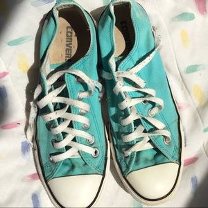(Men's) size 6 teal converse all stars