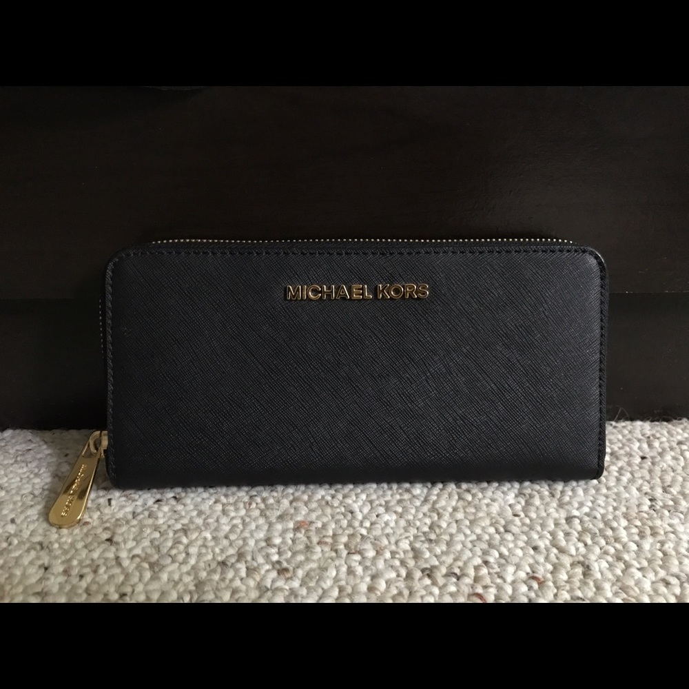 MICHAEL KORS  Leather Black Wallet