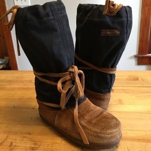 Steger Mukluks chestnut & black size 8 wide