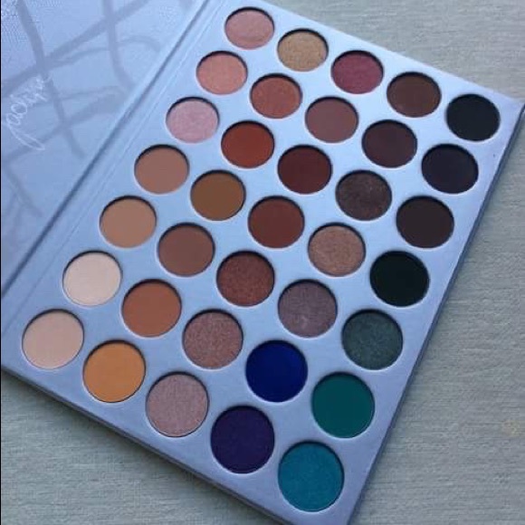 Morphe X Jaclyn Hill palette - Picture 2 of 6