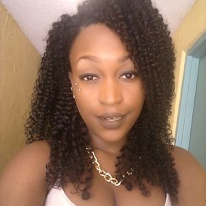 Meet your Posher, Stephonie