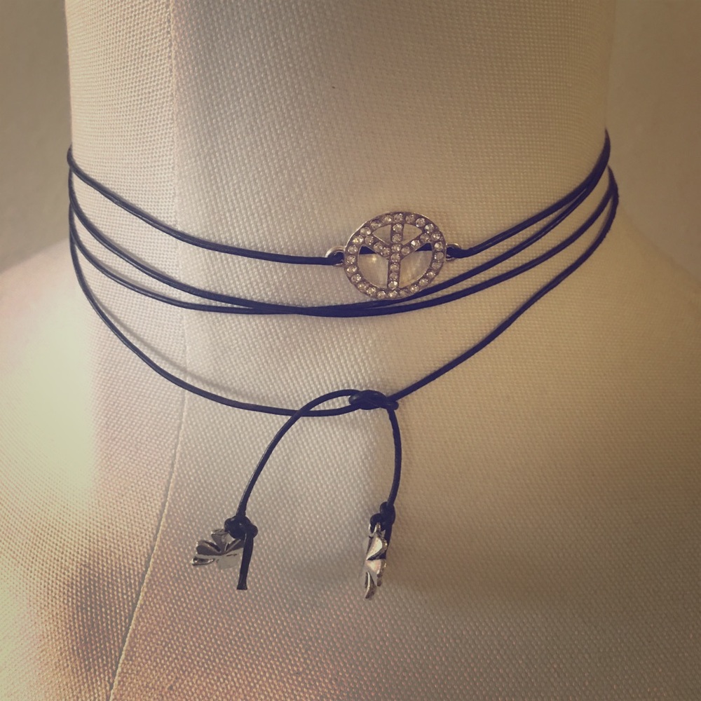 Peace sign Black choker👑💕👑💕