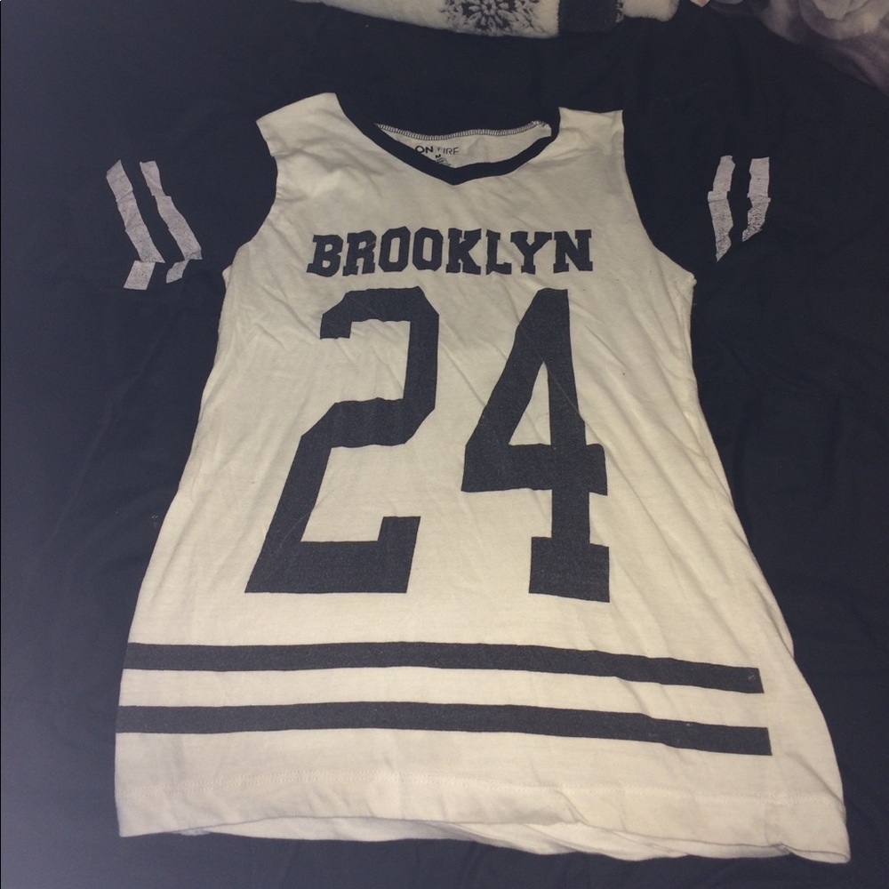 2 shirts - Picture 2 of 2