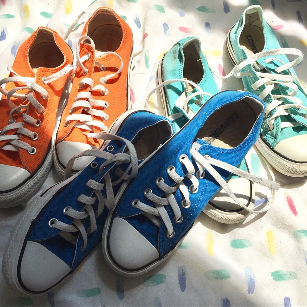 Converse Sale!!! SIZE 6 men's (8/8.5 women's)
