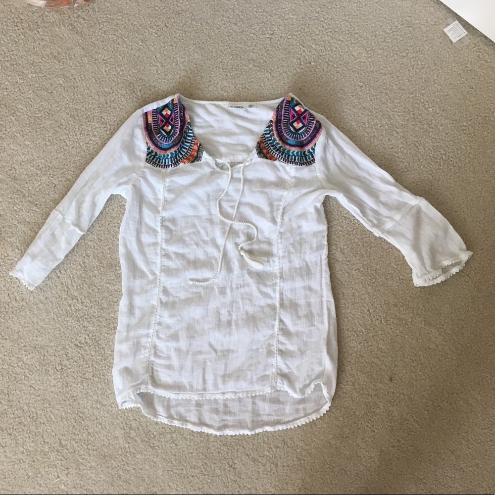 White tunic shirt with embroidered shoulders