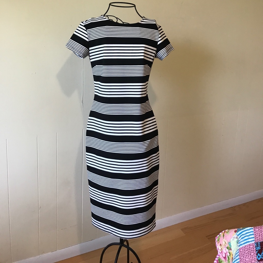 Black & White form fitting dress