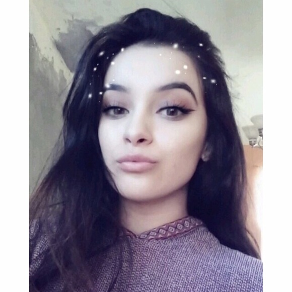 Meet your Posher, Destiny - Picture 2 of 7